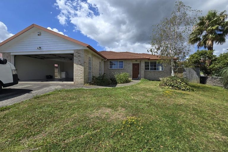 Photo of property in 182 Keri Vista Rise, Papakura, 2110