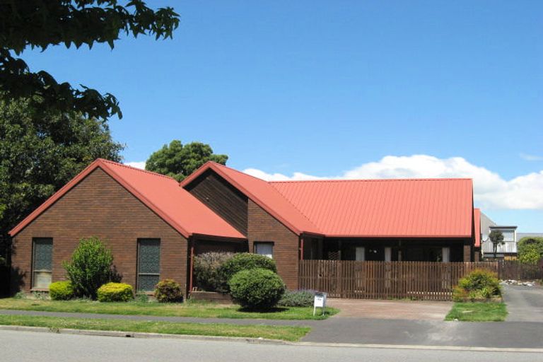 Photo of property in 2/91 Merrin Street, Avonhead, Christchurch, 8042