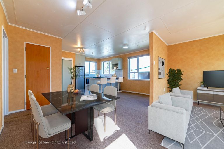 Photo of property in 18 Acacia Street, Kelvin Grove, Palmerston North, 4414