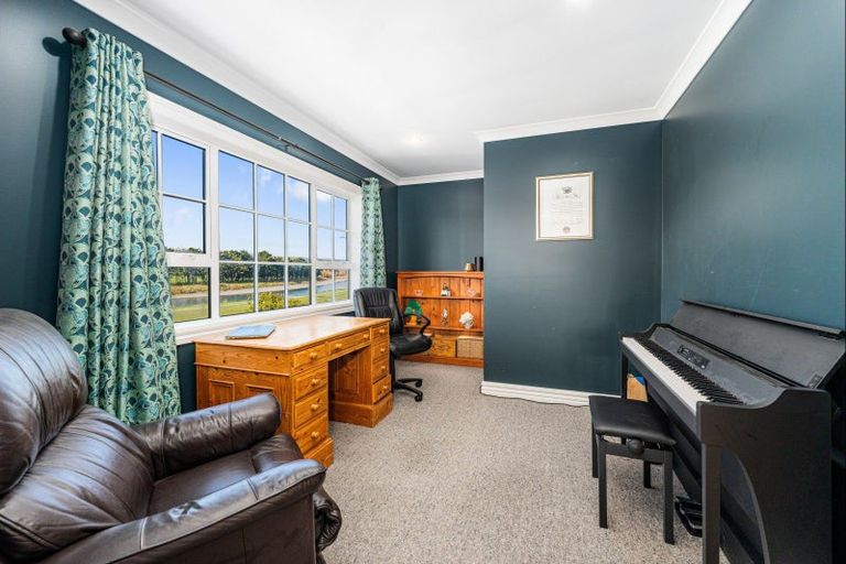 Photo of property in 39 Dittmer Drive, Awapuni, Palmerston North, 4412