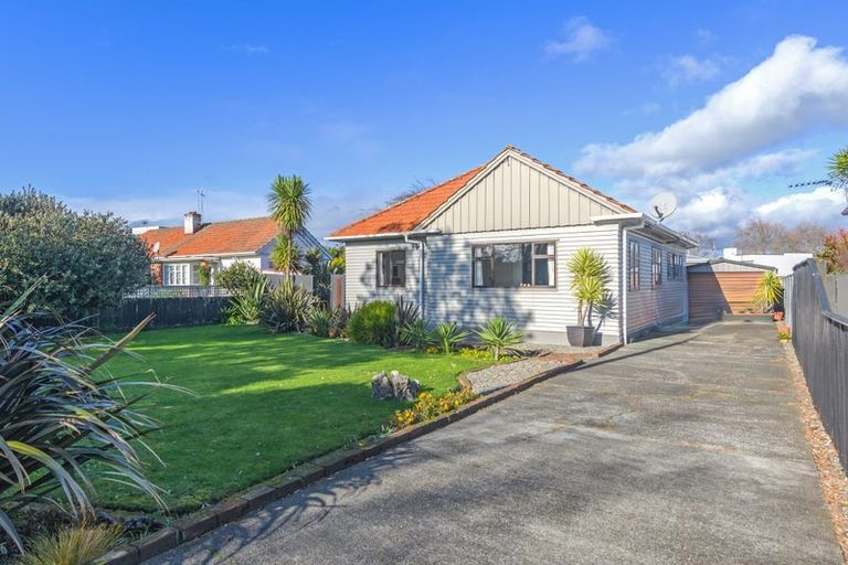 Photo of property in 244 College Street, West End, Palmerston North, 4412