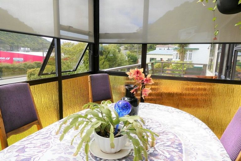 Photo of property in 10 Smith Street, Greymouth, 7805