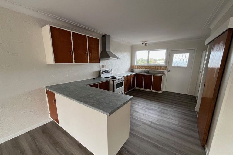 Photo of property in 3/8 Pamela Place, New Lynn, Auckland, 0600