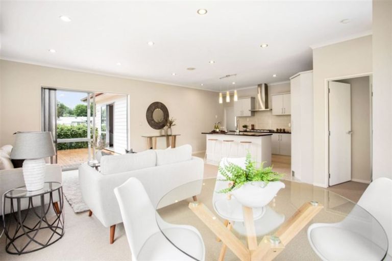 Photo of property in 8 Jezero Drive, Massey, Auckland, 0614