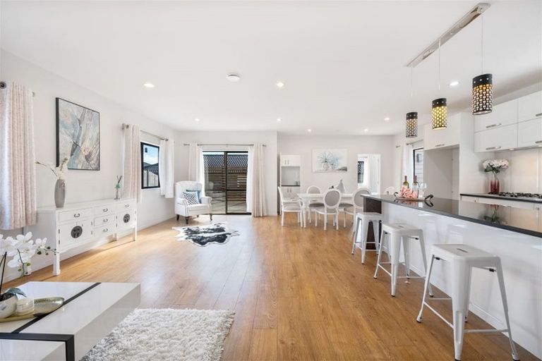 Photo of property in 38 Clady Drive, Flat Bush, Auckland, 2019