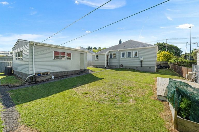 Photo of property in 11 Page Street, Stratford, 4332