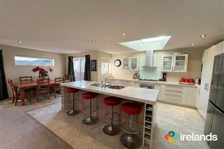 Photo of property in 103 Windermere Road, Papanui, Christchurch, 8053