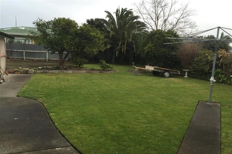 Photo of property in 5 Hammond Road, Taradale, Napier, 4112