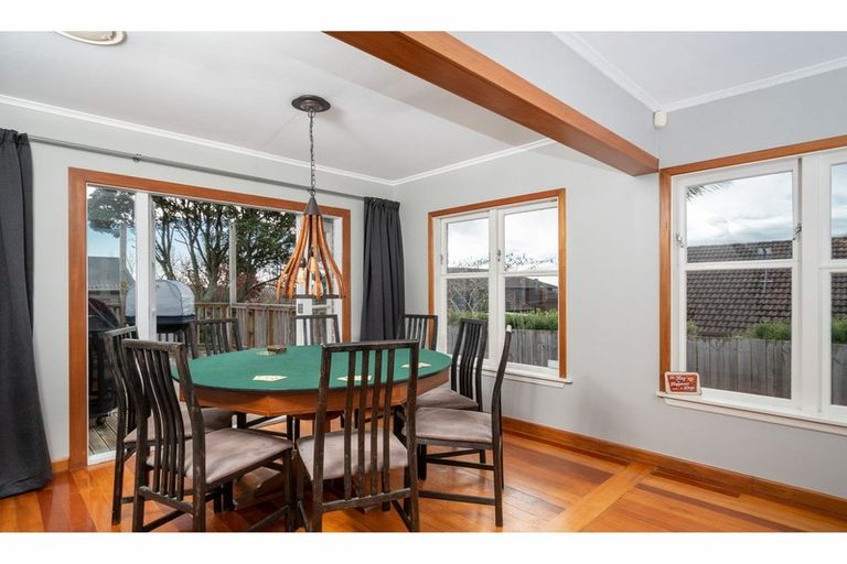 Photo of property in 325a Hobsonville Road, Hobsonville, Auckland, 0618