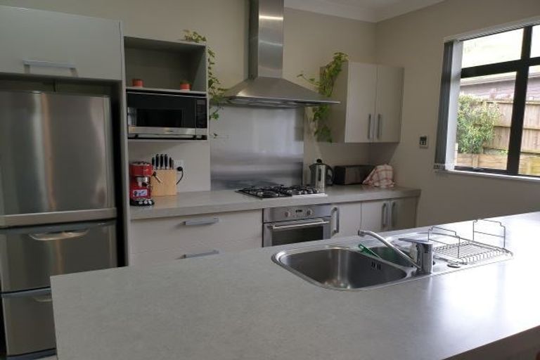 Photo of property in 13 Yarnbrook Grove, Churton Park, Wellington, 6037