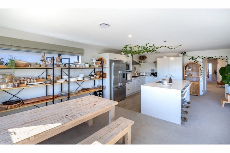 Photo of property in 16 Torbeg Lane, Broomfield, Christchurch, 8042