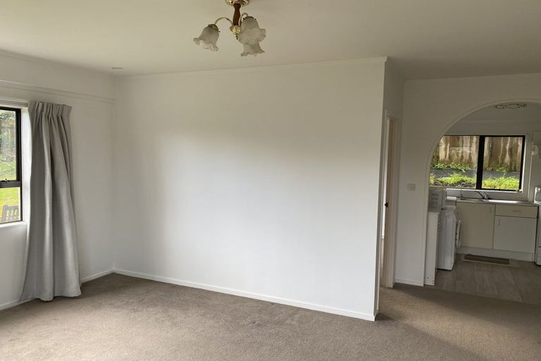 Photo of property in 2/3 Charmaine Road, Torbay, Auckland, 0630