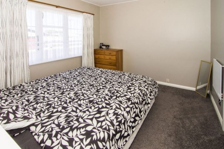 Photo of property in 11 Mcgregor Crescent, Masterton, 5810