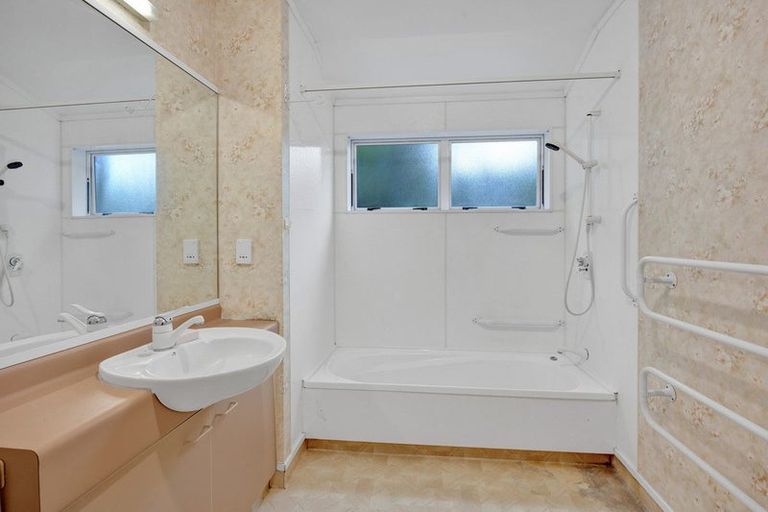 Photo of property in 41c Disraeli Street, Hawera, 4610