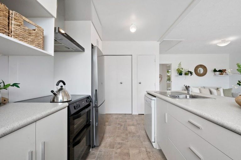 Photo of property in 10b Ceres Crescent, Johnsonville, Wellington, 6037