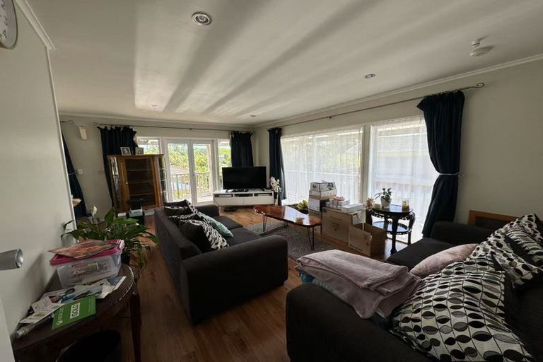 Photo of property in 3 Uppingham Crescent, Hillcrest, Auckland, 0627