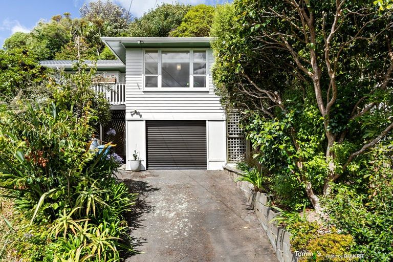 Photo of property in 11 Wrights Hill Road, Karori, Wellington, 6012