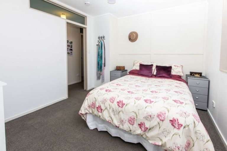 Photo of property in 33 Kyle Road, Waipukurau, 4281