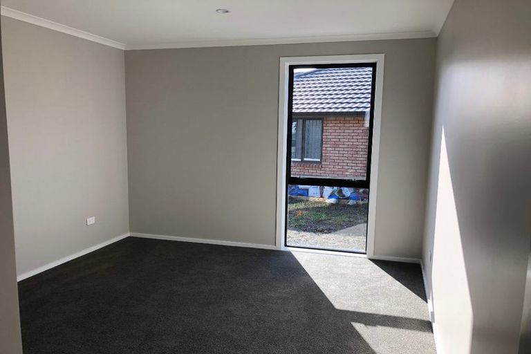 Photo of property in 1 Pohe Street, Waikanae, 5036