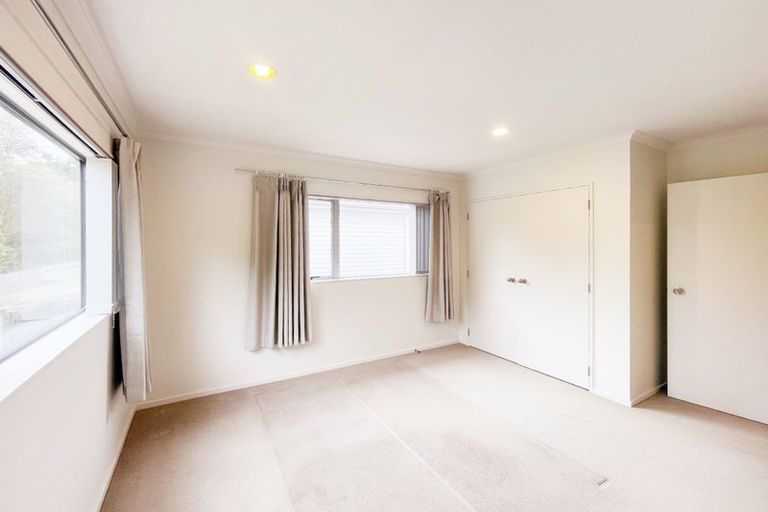 Photo of property in 22f Manuka Road, Glenfield, Auckland, 0629