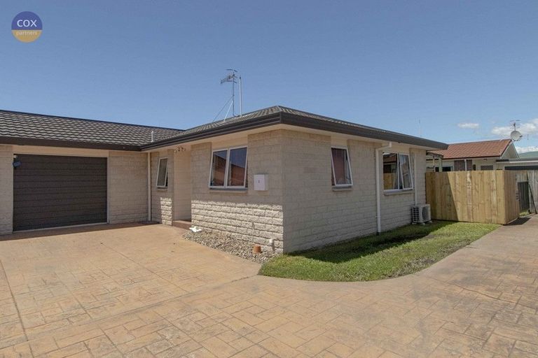 Photo of property in 4a/3 Lee Road, Taradale, Napier, 4112