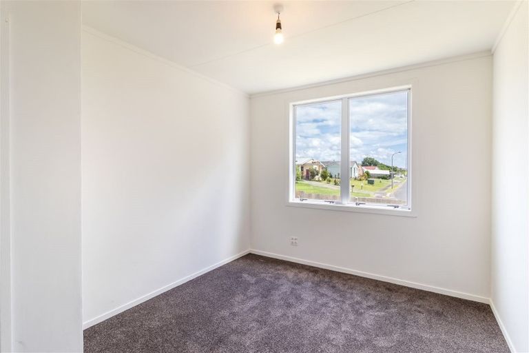 Photo of property in 73 Calthorp Close, Favona, Auckland, 2024