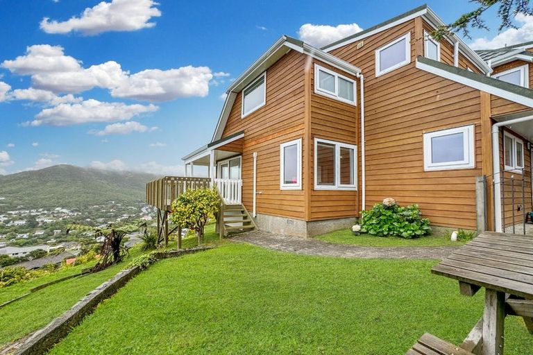 Photo of property in 7 Gavaskar Place, Khandallah, Wellington, 6035