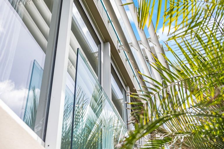 Photo of property in 21 Brighton Terrace, Mairangi Bay, Auckland, 0630