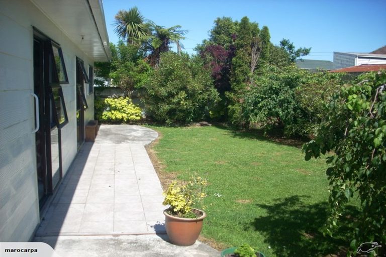 Photo of property in 77 Romilly Street, Westport, 7825