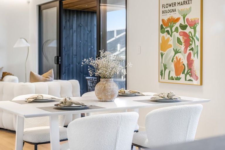 Photo of property in 12c Kowhai Road, Campbells Bay, Auckland, 0630