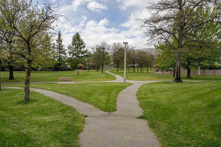 Photo of property in 12 Shale Court, Cromwell, 9310