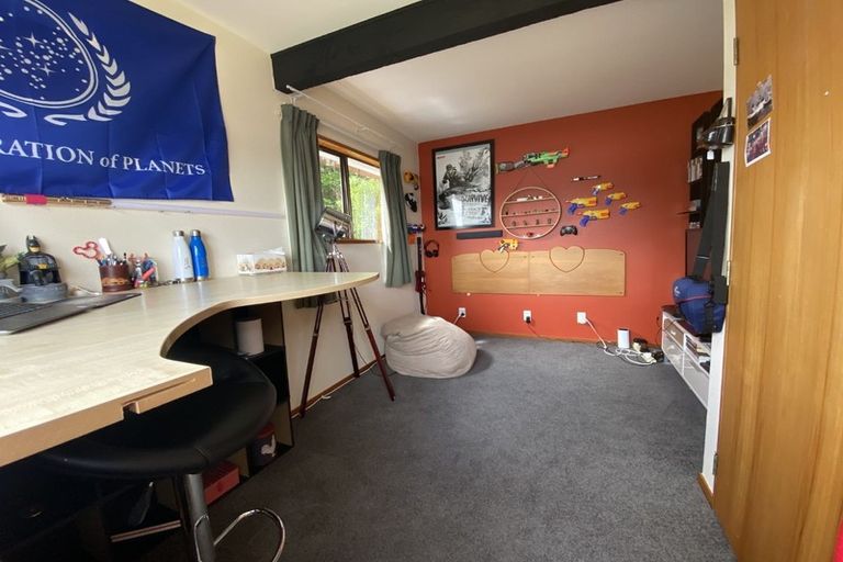 Photo of property in 27 Mercury Way, Whitby, Porirua, 5024