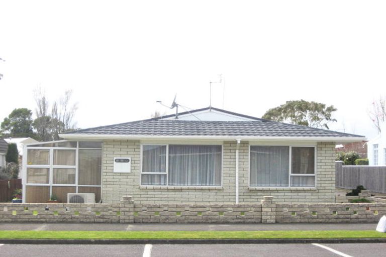 Photo of property in 1/13 Norman Street, Lower Vogeltown, New Plymouth, 4310