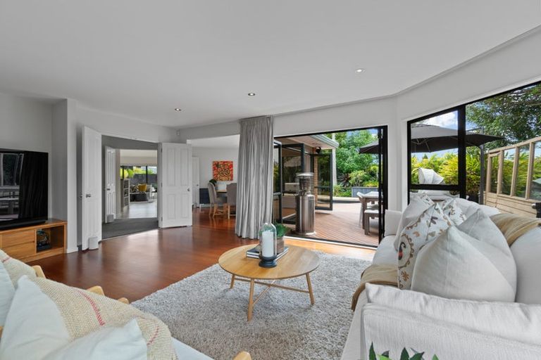 Photo of property in 127 Onetaunga Road, Chatswood, Auckland, 0626