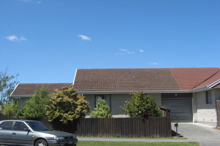 Photo of property in 44 Oldwood Street, Bishopdale, Christchurch, 8053