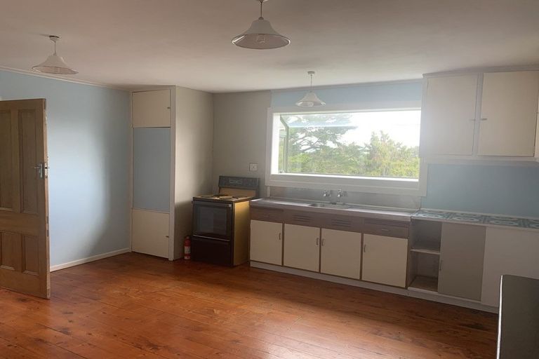 Photo of property in 67 Red Hills Road, Massey, Auckland, 0614