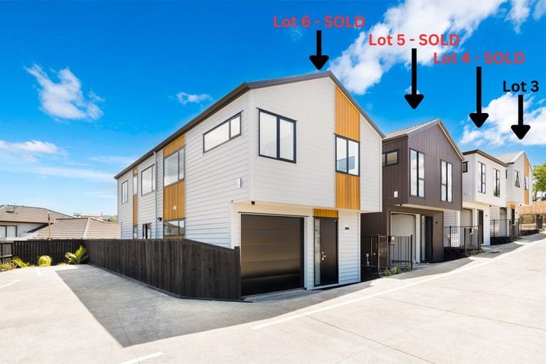 Photo of property in 8/90 Picasso Drive, West Harbour, Auckland, 0618