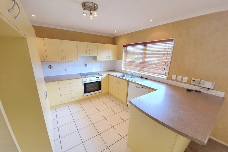Photo of property in 144c Settlement Road, Papakura, 2110
