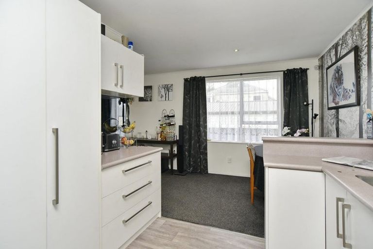 Photo of property in 2/92a Randolph Street, Woolston, Christchurch, 8062