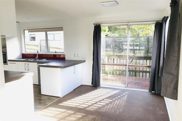 Photo of property in 5 Gerontius Glade, Torbay, Auckland, 0630