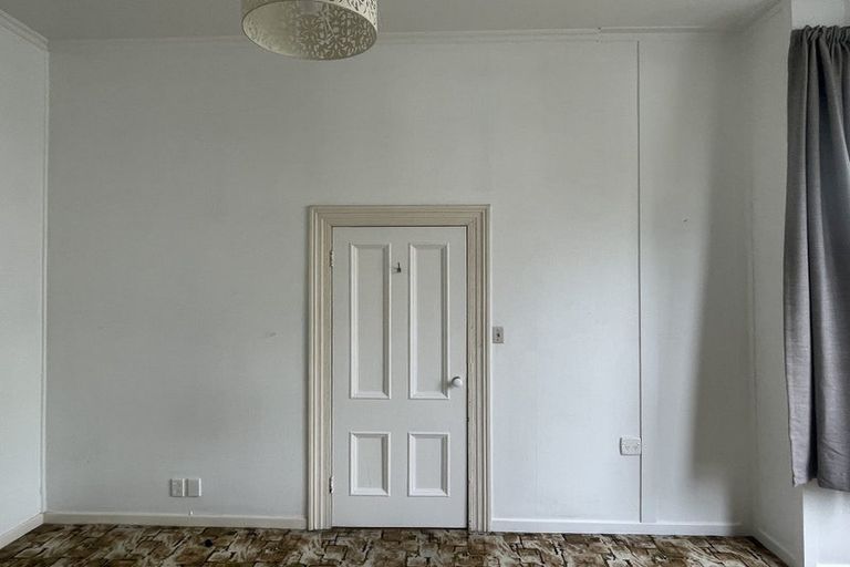 Photo of property in 19 Myrtle Crescent, Mount Cook, Wellington, 6021