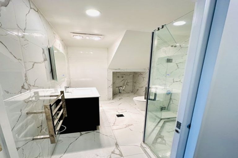 Photo of property in 51b Glendene Avenue, Glendene, Auckland, 0602