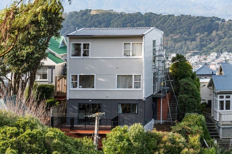 Photo of property in 7 Ninian Street, Highbury, Wellington, 6012