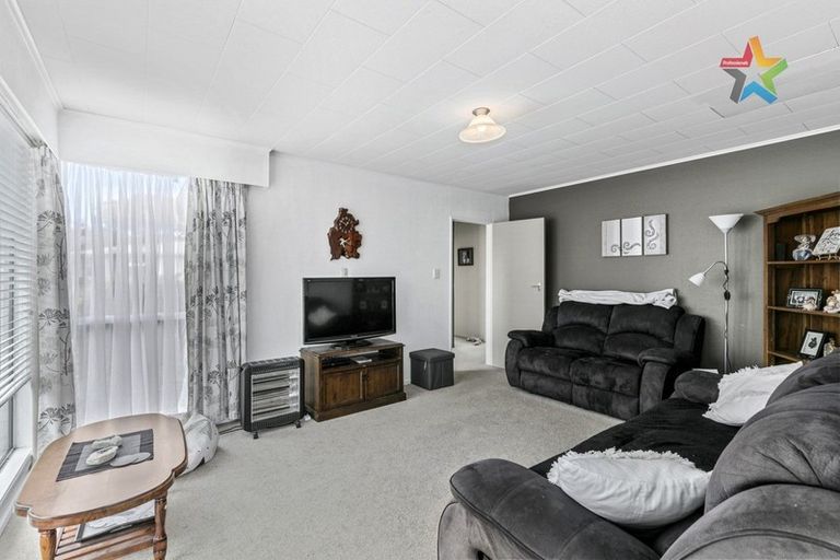 Photo of property in 9 Kerepehi Grove, Wainuiomata, Lower Hutt, 5014