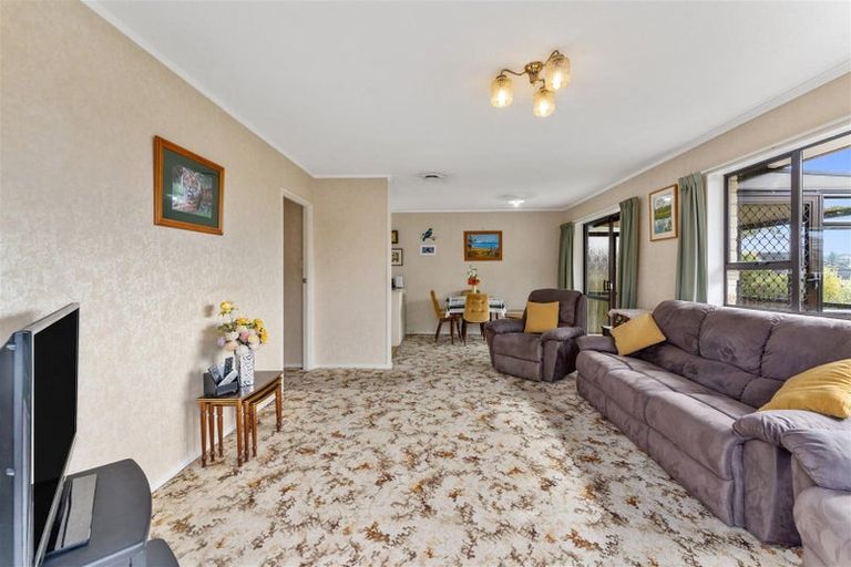Photo of property in 2/79 Hutchinson Avenue, New Lynn, Auckland, 0600
