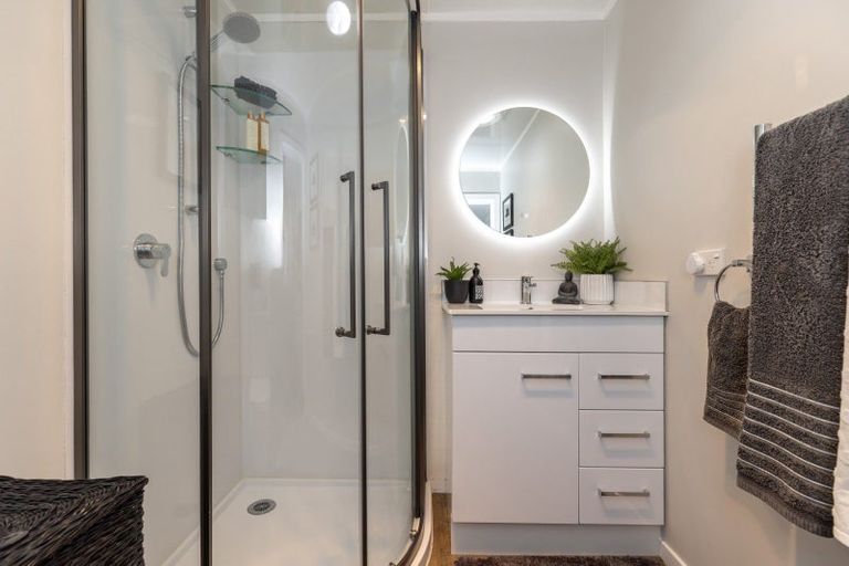 Photo of property in 1a Arawa Street, Raumati Beach, Paraparaumu, 5032