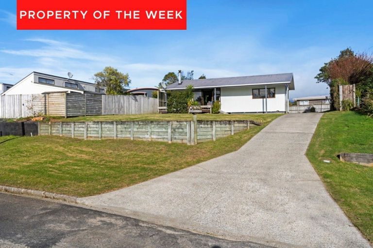 Photo of property in 309 Linton Crescent, Whangamata, 3620