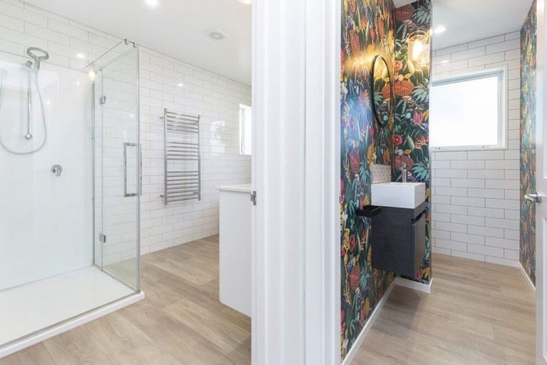 Photo of property in 30 Chateau Drive, Burnside, Christchurch, 8053