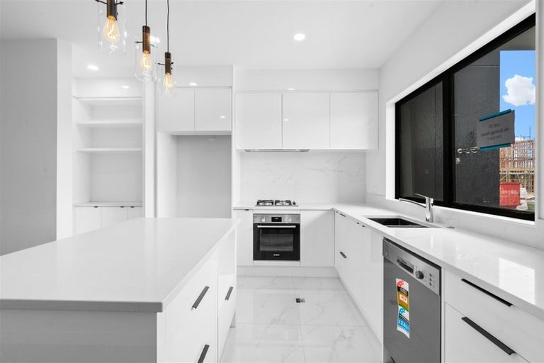 Photo of property in 32 Grange Road, Papatoetoe, Auckland, 2025