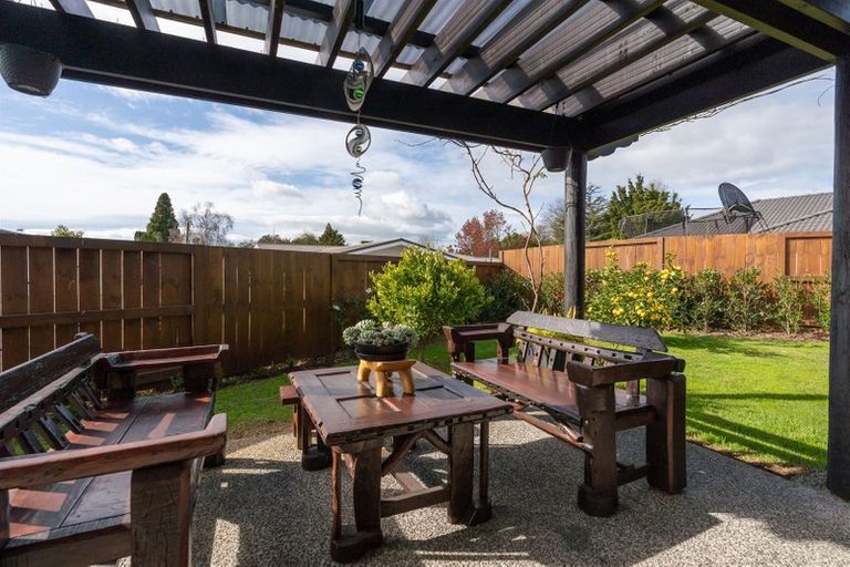 Photo of property in 9 Southbrook Close, Glenview, Hamilton, 3206